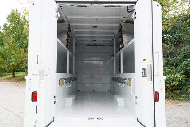 2023 Mercedes-Benz VS30 Sprinter - Image 4 of 12