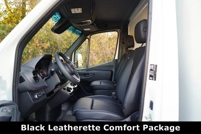 2023 Mercedes-Benz VS30 Sprinter - Image 6 of 12