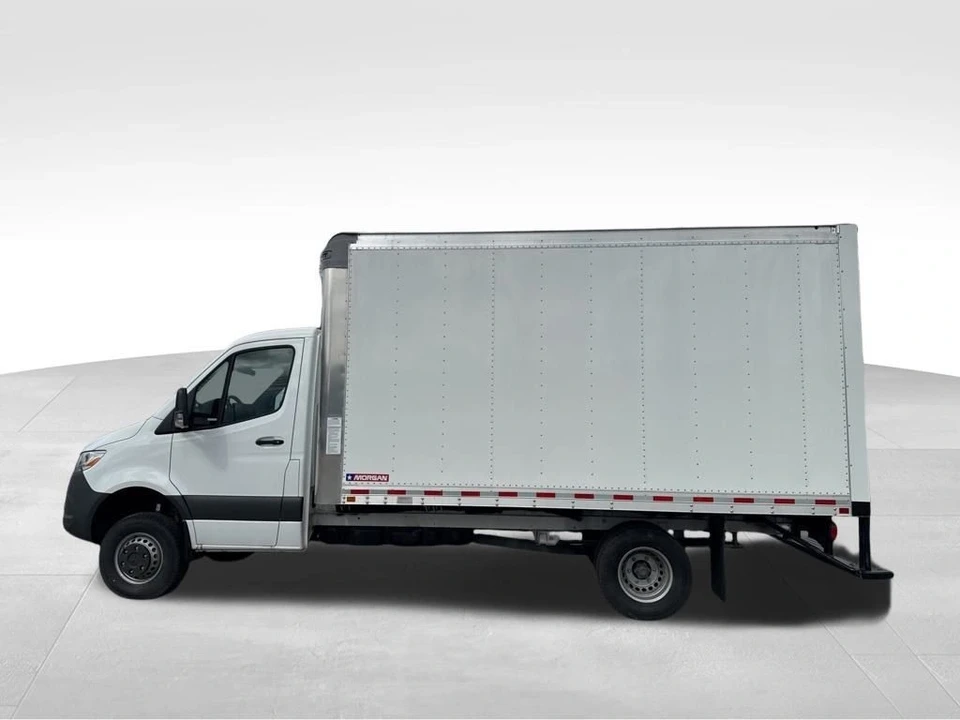 2023 Mercedes-Benz VS30 Sprinter - Image 10 of 12