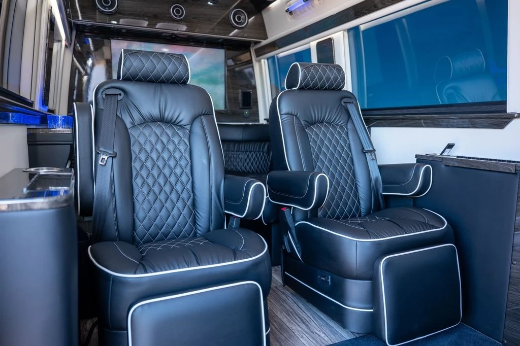 2023 Mercedes-Benz VS30 Sprinter - Image 7 of 13