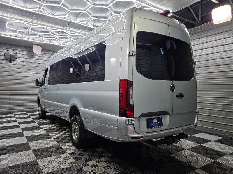 2023 Mercedes-Benz VS30 Sprinter - Image 8 of 20