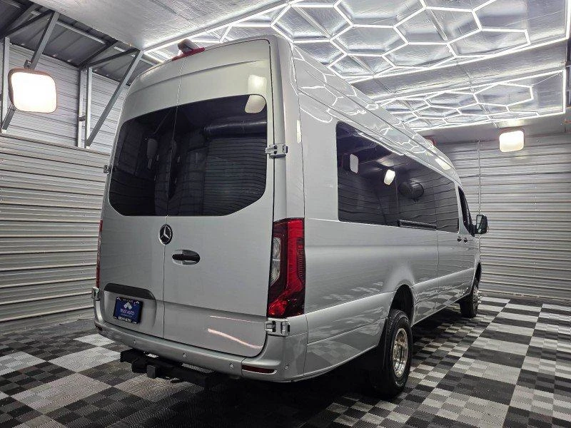 2023 Mercedes-Benz VS30 Sprinter - Image 6 of 20