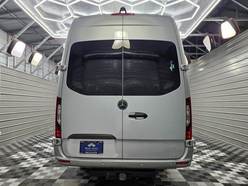 2023 Mercedes-Benz VS30 Sprinter - Image 7 of 20