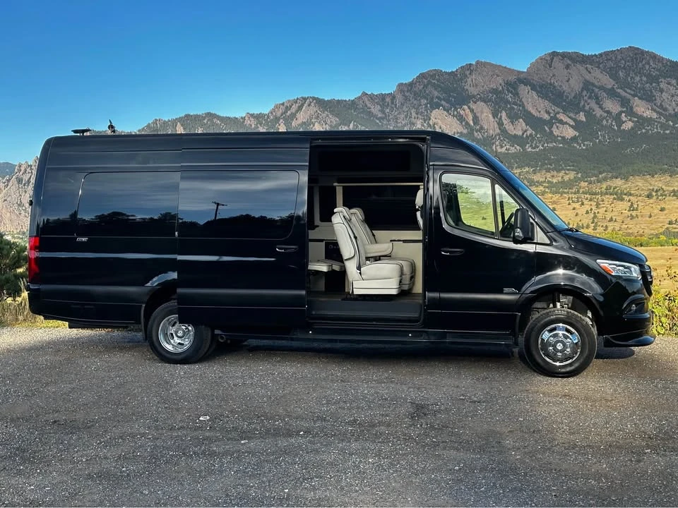 2023 Mercedes-Benz VS30 Sprinter - Image 8 of 17