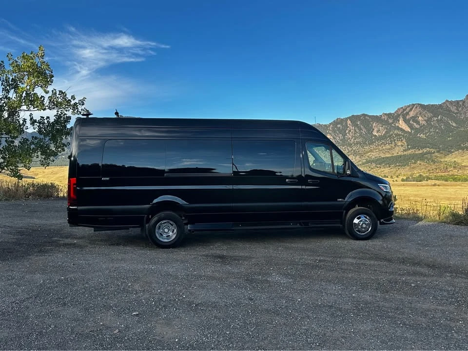 2023 Mercedes-Benz VS30 Sprinter - Image 5 of 17