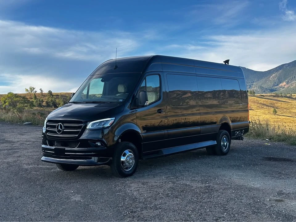2023 Mercedes-Benz VS30 Sprinter - Image 2 of 17