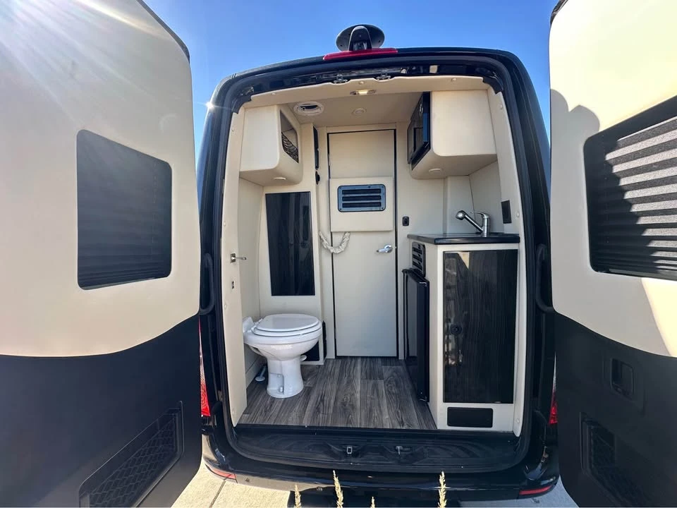 2023 Mercedes-Benz VS30 Sprinter - Image 17 of 17