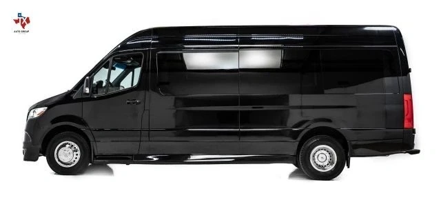 2023 Mercedes-Benz VS30 Sprinter - Image 8 of 12