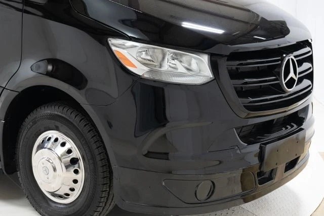 2023 Mercedes-Benz VS30 Sprinter - Image 11 of 12
