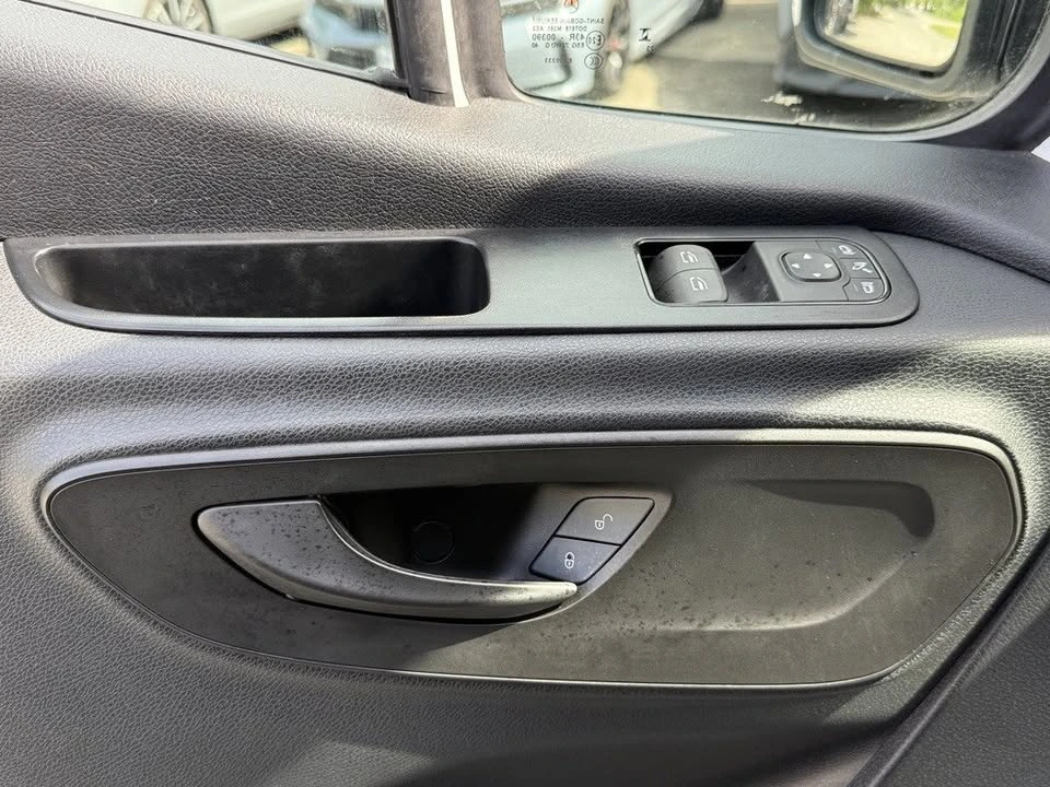 2023 Mercedes-Benz VS30 Sprinter - Image 13 of 20