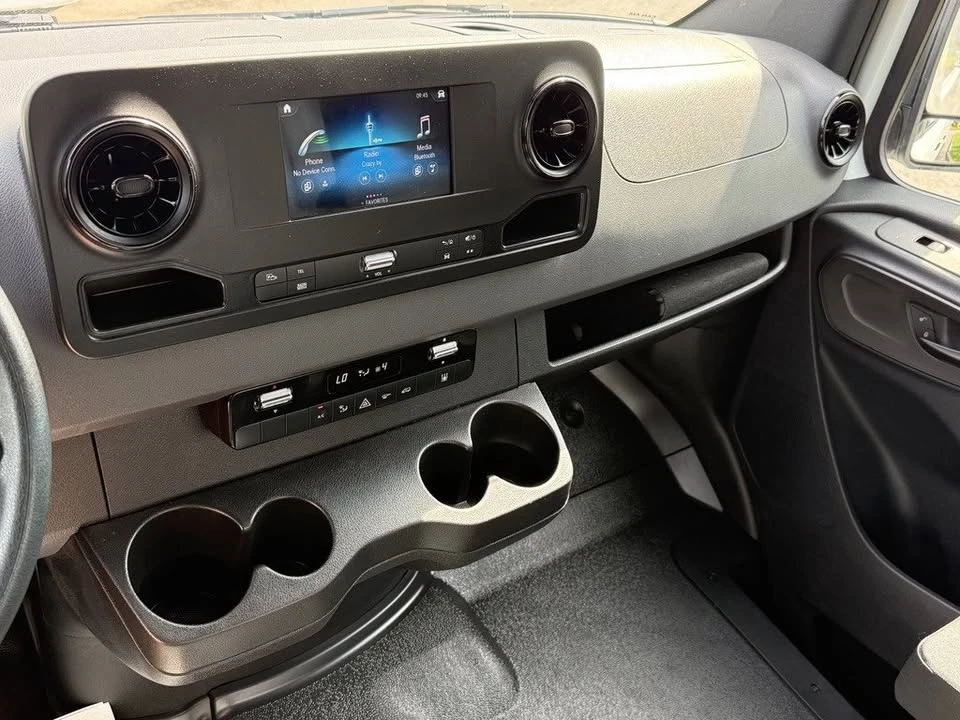 2023 Mercedes-Benz VS30 Sprinter - Image 14 of 20