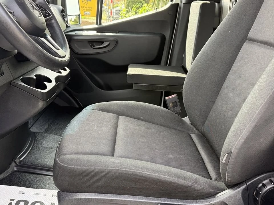 2023 Mercedes-Benz VS30 Sprinter - Image 9 of 20
