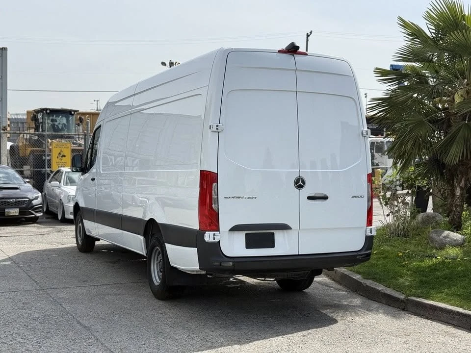 2023 Mercedes-Benz VS30 Sprinter - Image 3 of 20