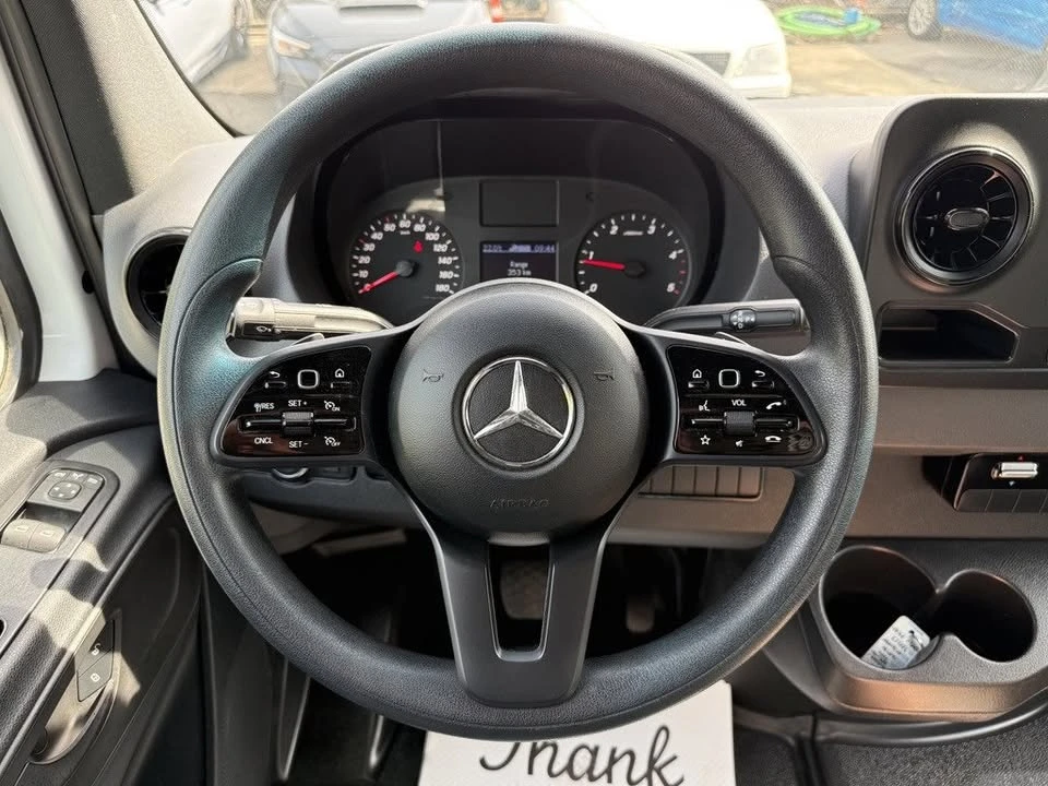 2023 Mercedes-Benz VS30 Sprinter - Image 10 of 20