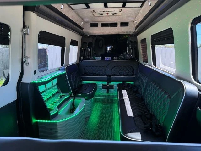 2023 Mercedes-Benz VS30 Sprinter - Image 2 of 21
