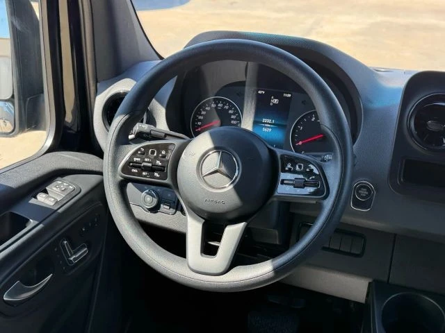 2023 Mercedes-Benz VS30 Sprinter - Image 17 of 21