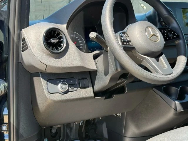 2023 Mercedes-Benz VS30 Sprinter - Image 16 of 21