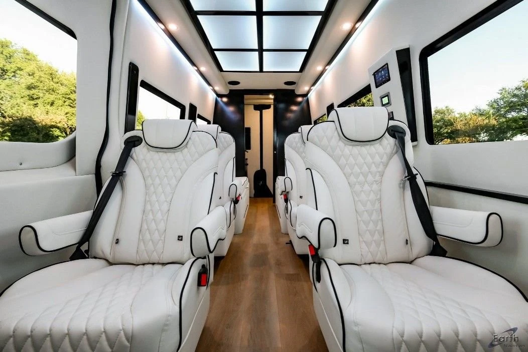 2023 Mercedes-Benz VS30 Sprinter - Image 5 of 5