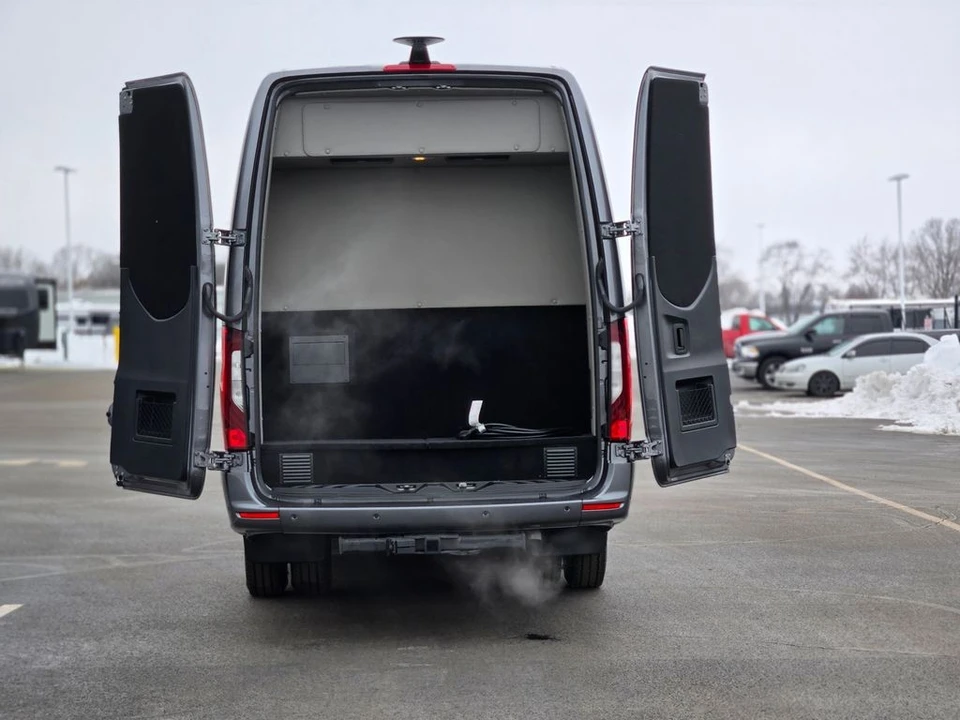 2023 Mercedes-Benz VS30 Sprinter - Image 12 of 21
