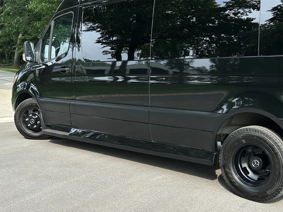 2023 Mercedes-Benz VS30 Sprinter - Image 5 of 11