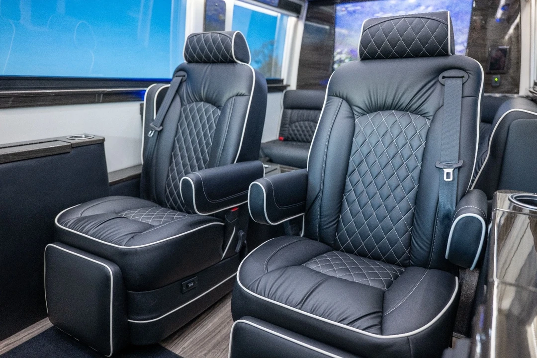 2023 Mercedes-Benz VS30 Sprinter - Image 5 of 10