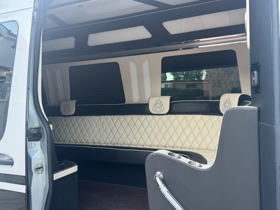 2023 Mercedes-Benz VS30 Sprinter - Image 3 of 21