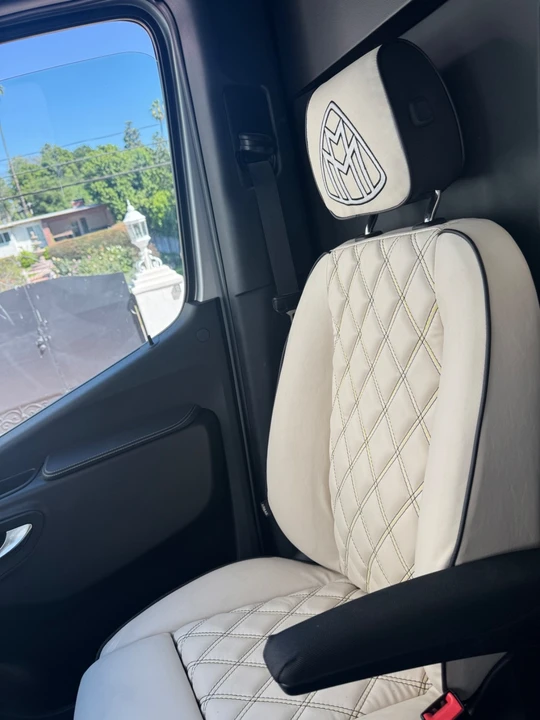 2023 Mercedes-Benz VS30 Sprinter - Image 19 of 21