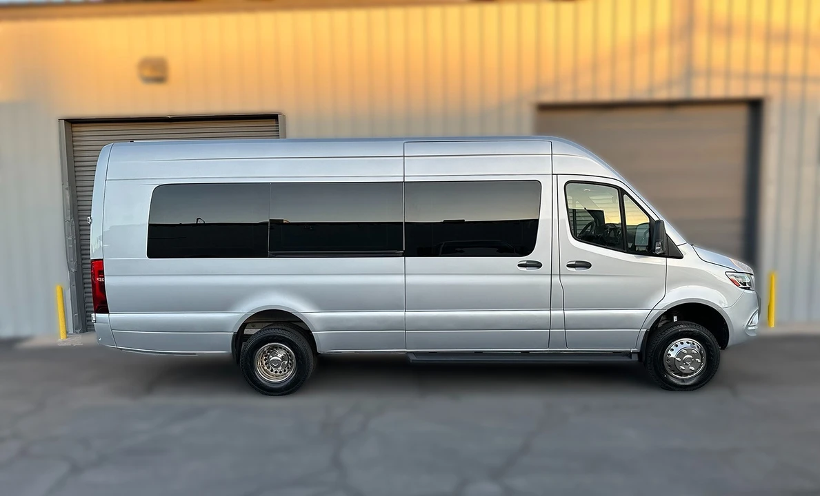 2023 Mercedes-Benz VS30 Sprinter - Image 6 of 21