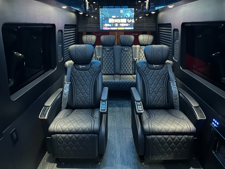 2023 Mercedes-Benz VS30 Sprinter - Image 16 of 21