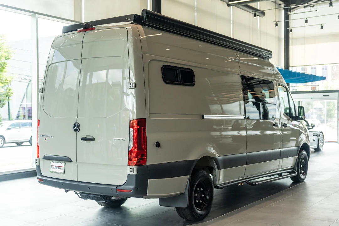 2023 Mercedes-Benz VS30 Sprinter - Image 9 of 31