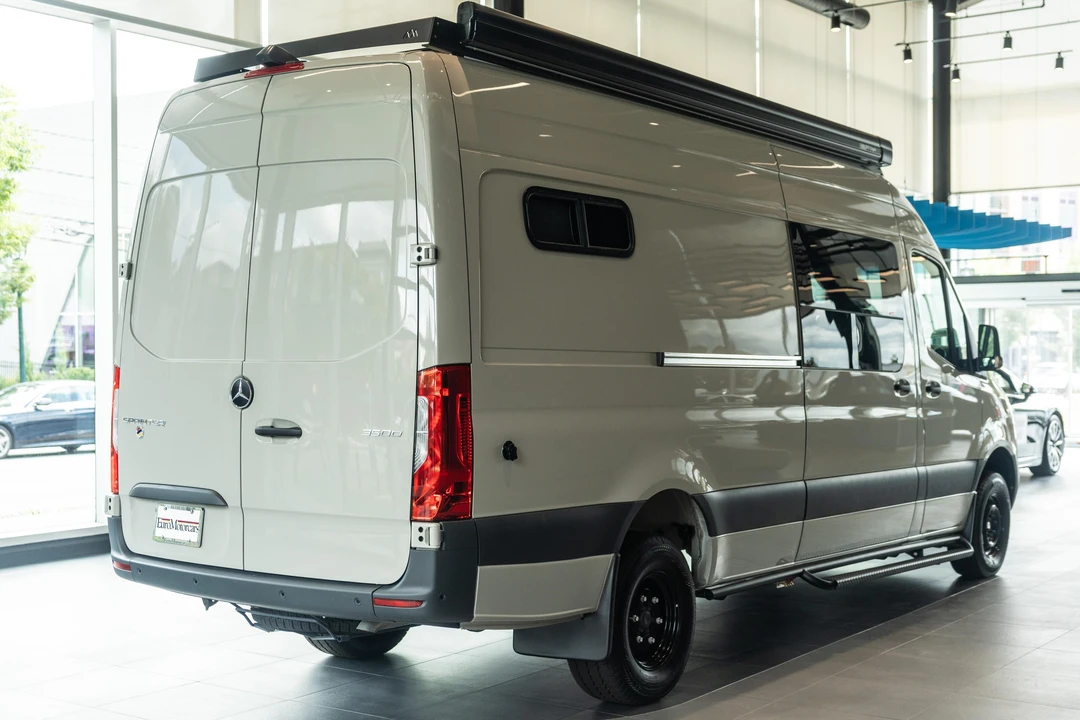 2023 Mercedes-Benz VS30 Sprinter - Image 3 of 31