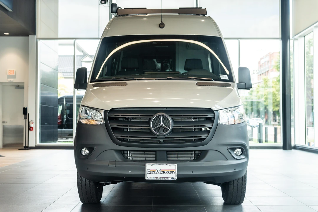 2023 Mercedes-Benz VS30 Sprinter - Image 7 of 31