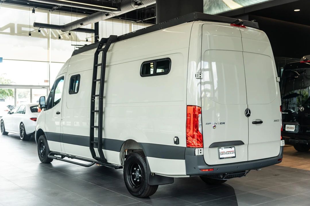 2023 Mercedes-Benz VS30 Sprinter - Image 8 of 31