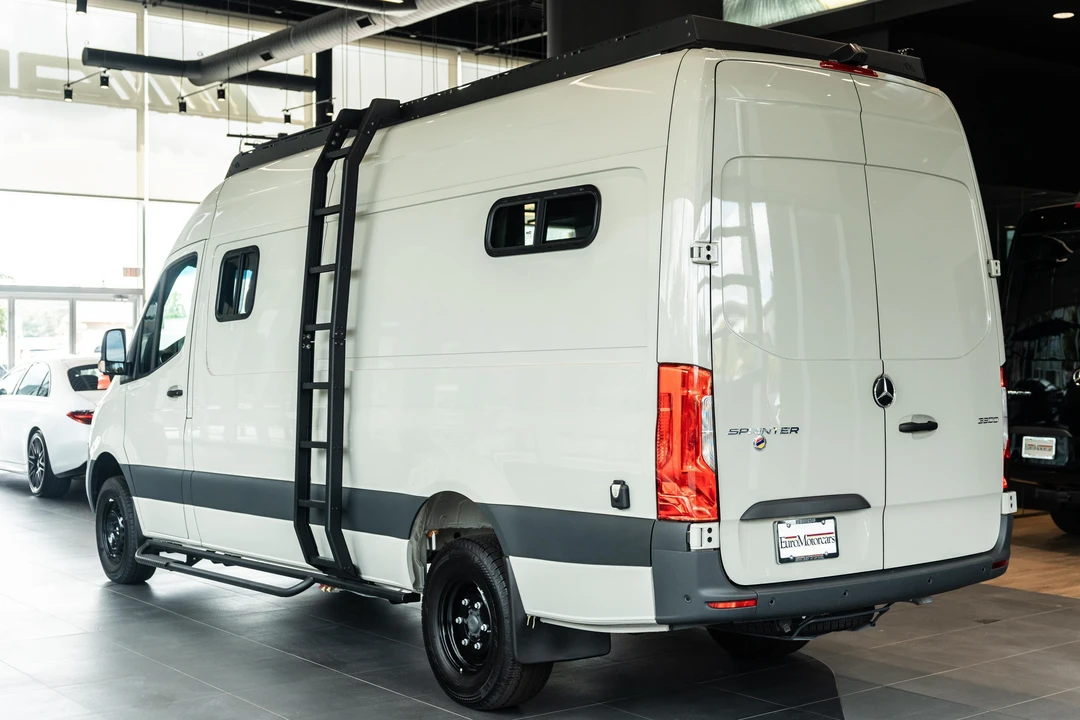 2023 Mercedes-Benz VS30 Sprinter - Image 4 of 31