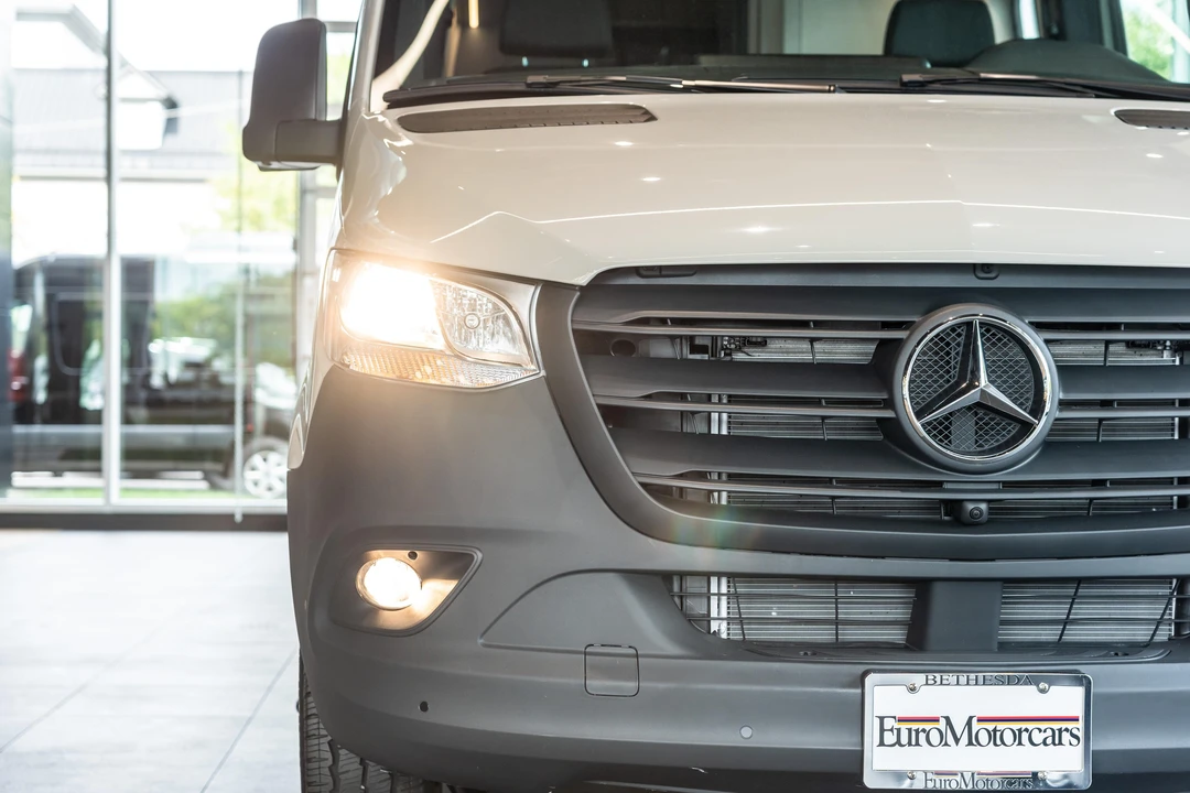 2023 Mercedes-Benz VS30 Sprinter - Image 13 of 31