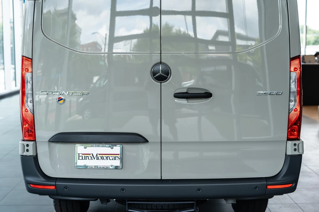2023 Mercedes-Benz VS30 Sprinter - Image 25 of 31