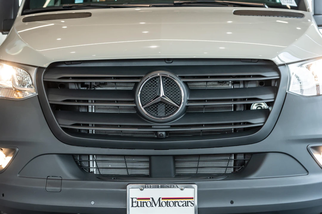 2023 Mercedes-Benz VS30 Sprinter - Image 15 of 31