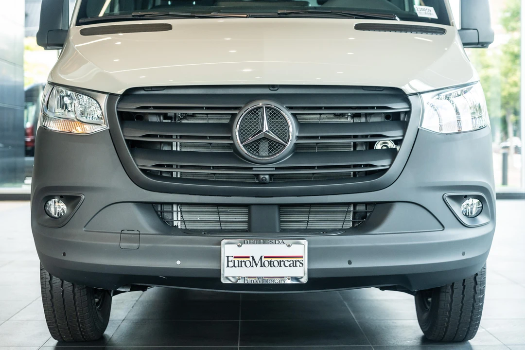 2023 Mercedes-Benz VS30 Sprinter - Image 14 of 31