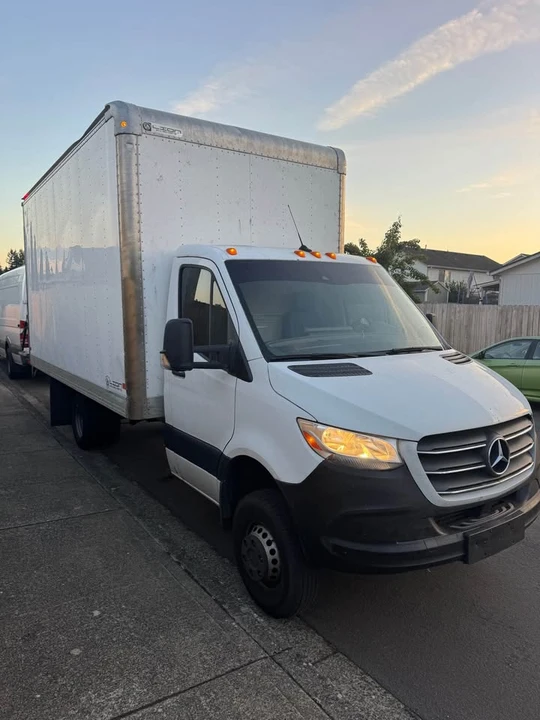 2023 Mercedes-Benz VS30 Sprinter - Image 2 of 7