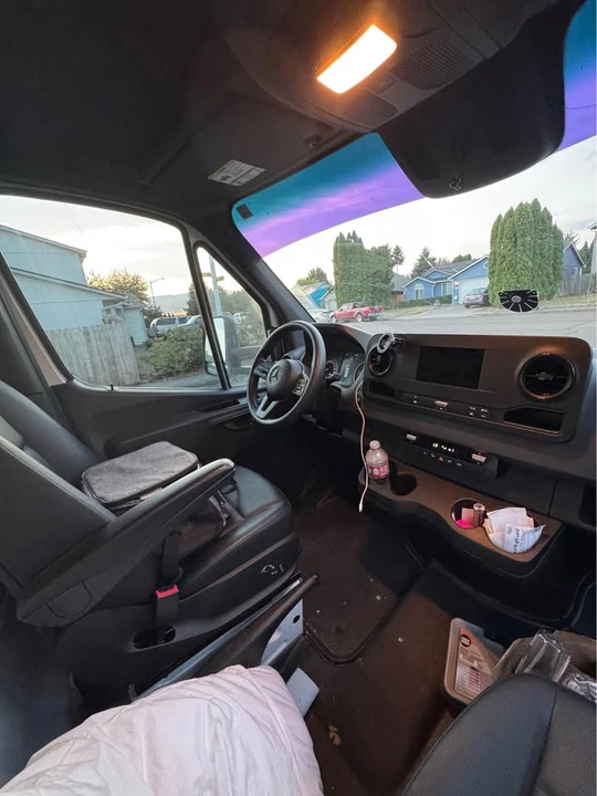 2023 Mercedes-Benz VS30 Sprinter - Image 3 of 7