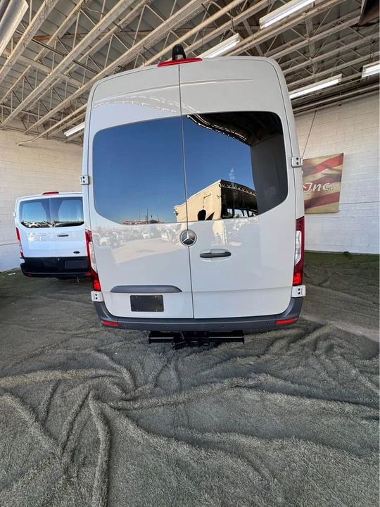 2023 Mercedes-Benz VS30 Sprinter - Image 3 of 4