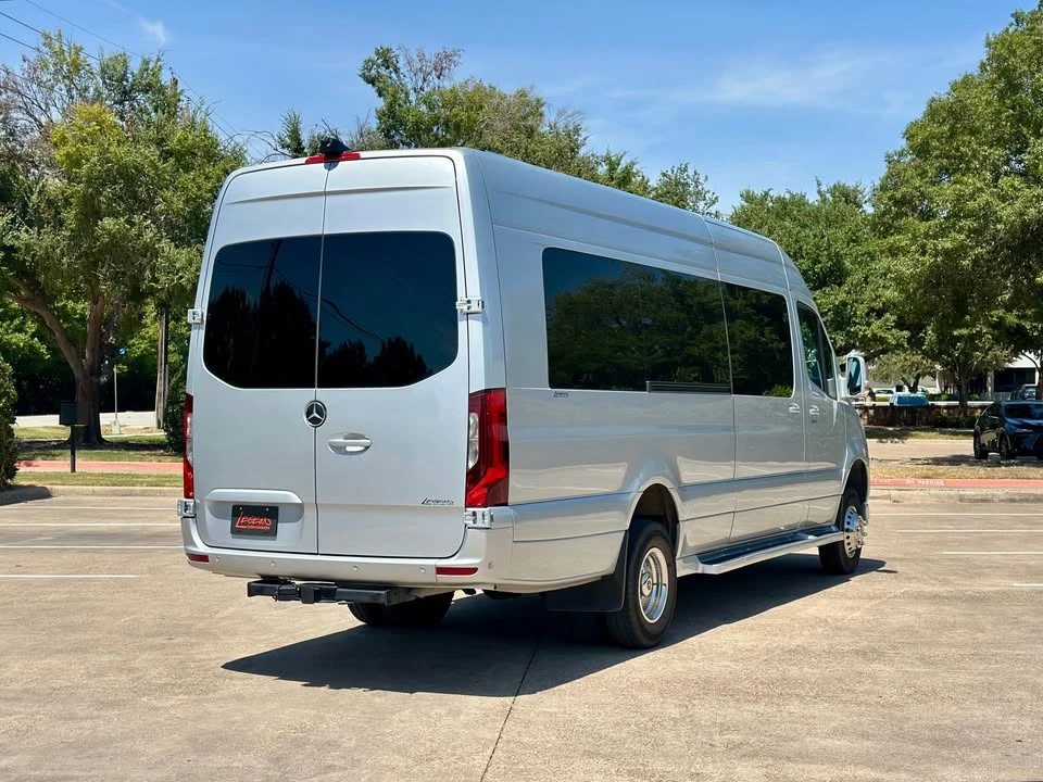 2023 Mercedes-Benz VS30 Sprinter - Image 4 of 14