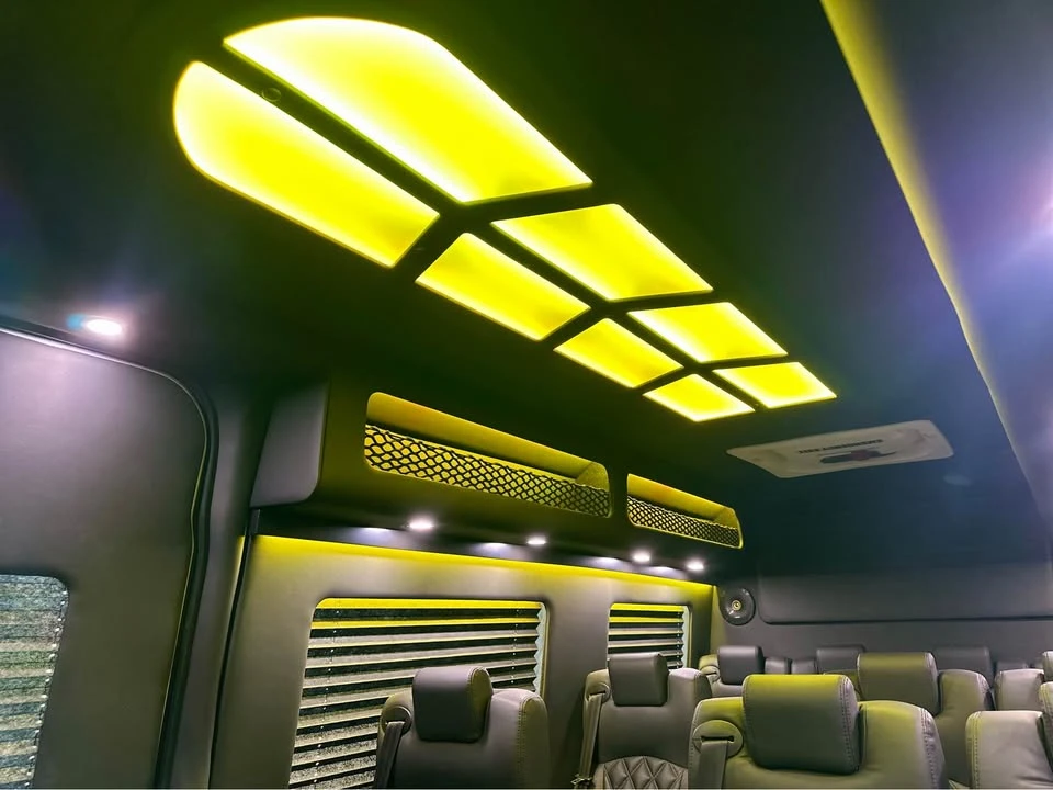 2023 Mercedes-Benz VS30 Sprinter - Image 13 of 14