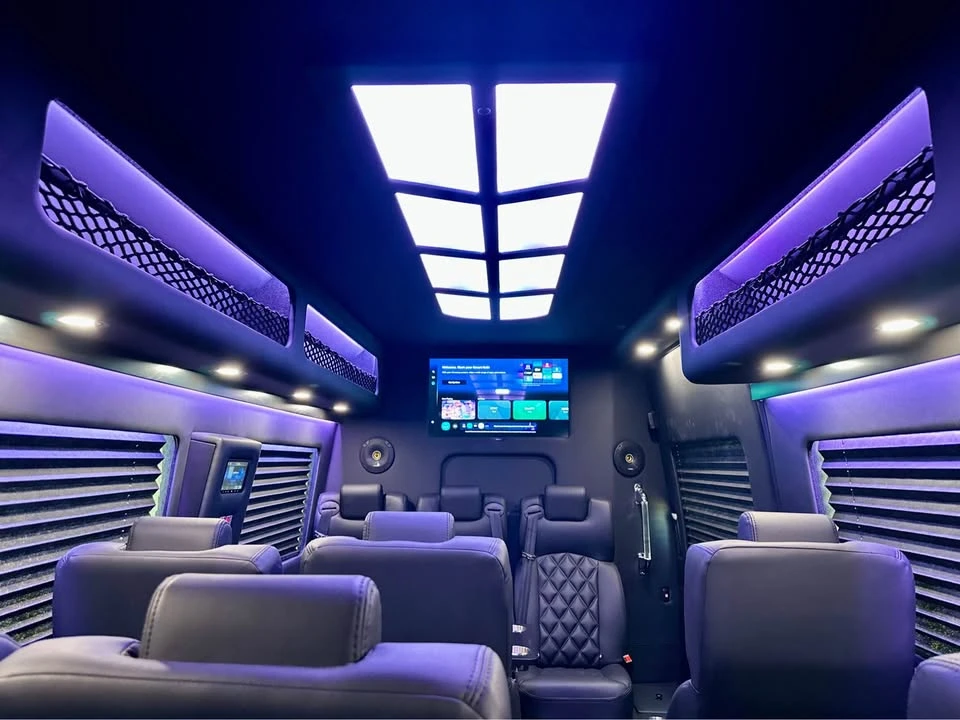 2023 Mercedes-Benz VS30 Sprinter - Image 3 of 14