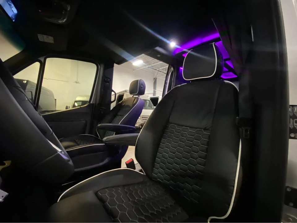 2023 Mercedes-Benz VS30 Sprinter - Image 12 of 19
