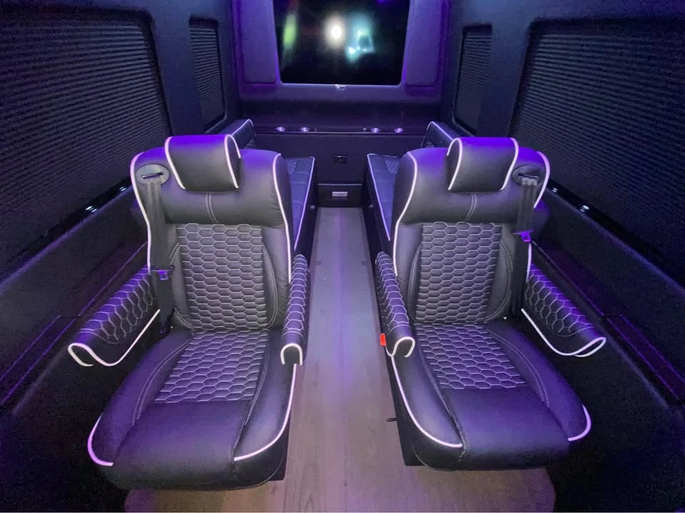 2023 Mercedes-Benz VS30 Sprinter - Image 14 of 19