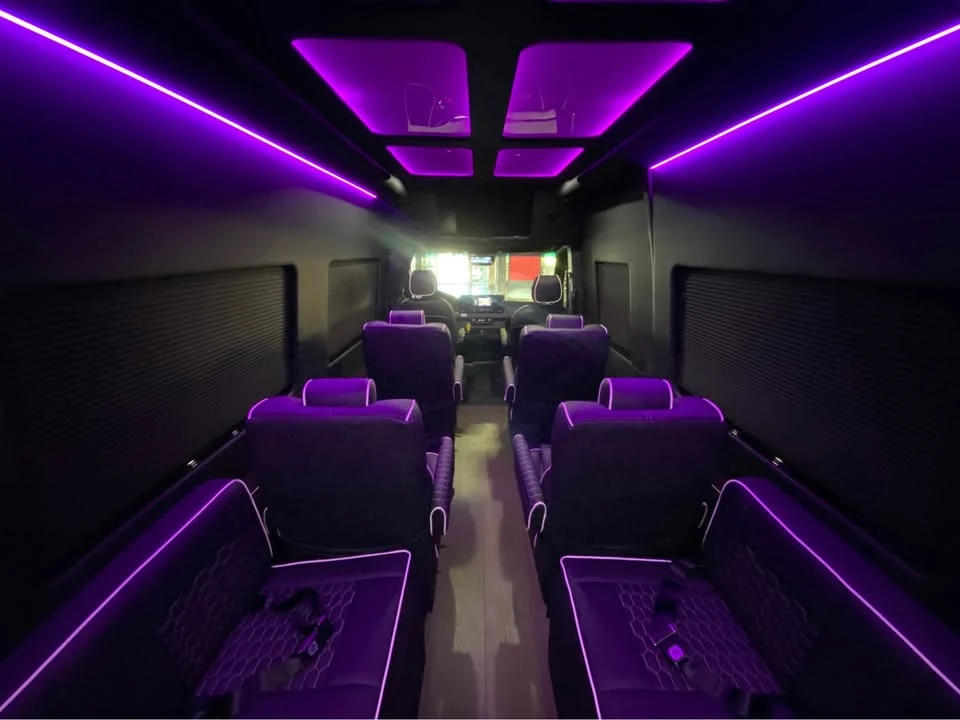 2023 Mercedes-Benz VS30 Sprinter - Image 9 of 19