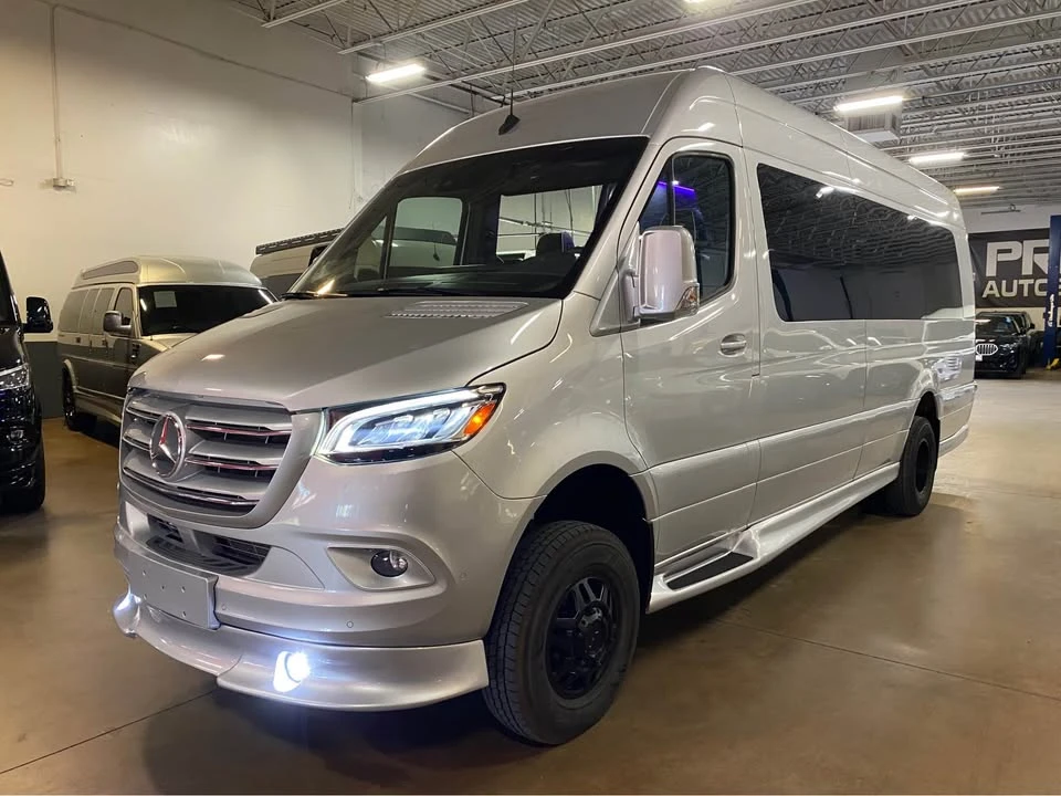 2023 Mercedes-Benz VS30 Sprinter - Image 3 of 19