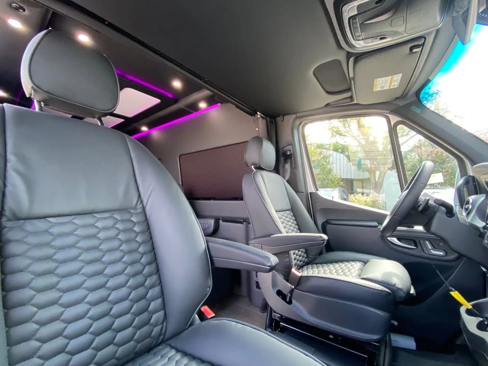 2023 Mercedes-Benz VS30 Sprinter - Image 15 of 20