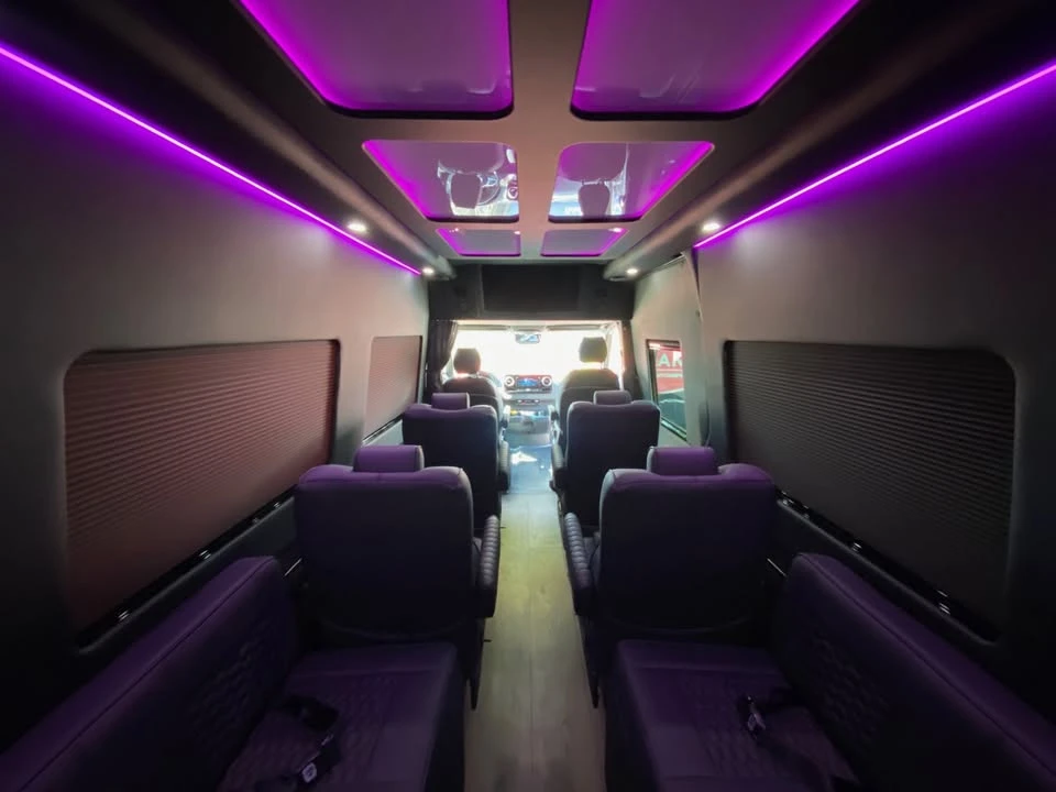 2023 Mercedes-Benz VS30 Sprinter - Image 9 of 20